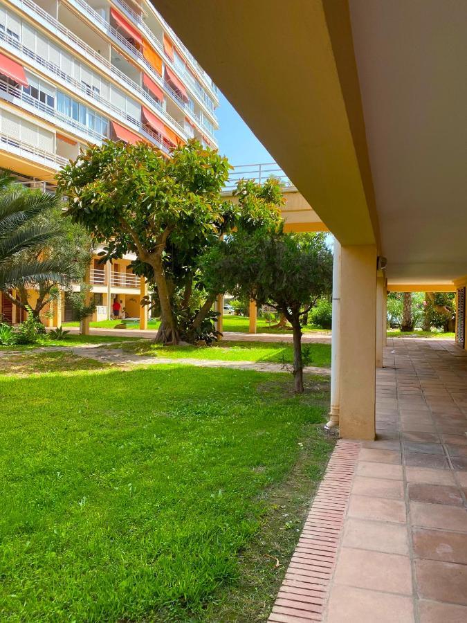 Ferienwohnung Acogedor Estudio A 2 Min De La Playa Torremolinos Exterior foto