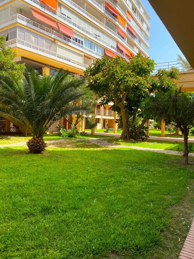 Ferienwohnung Acogedor Estudio A 2 Min De La Playa Torremolinos Exterior foto
