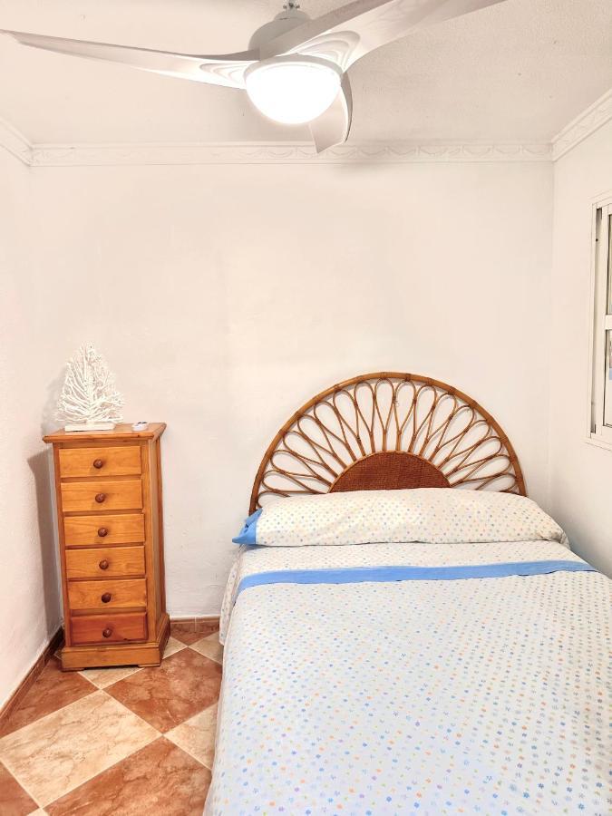 Ferienwohnung Acogedor Estudio A 2 Min De La Playa Torremolinos Exterior foto